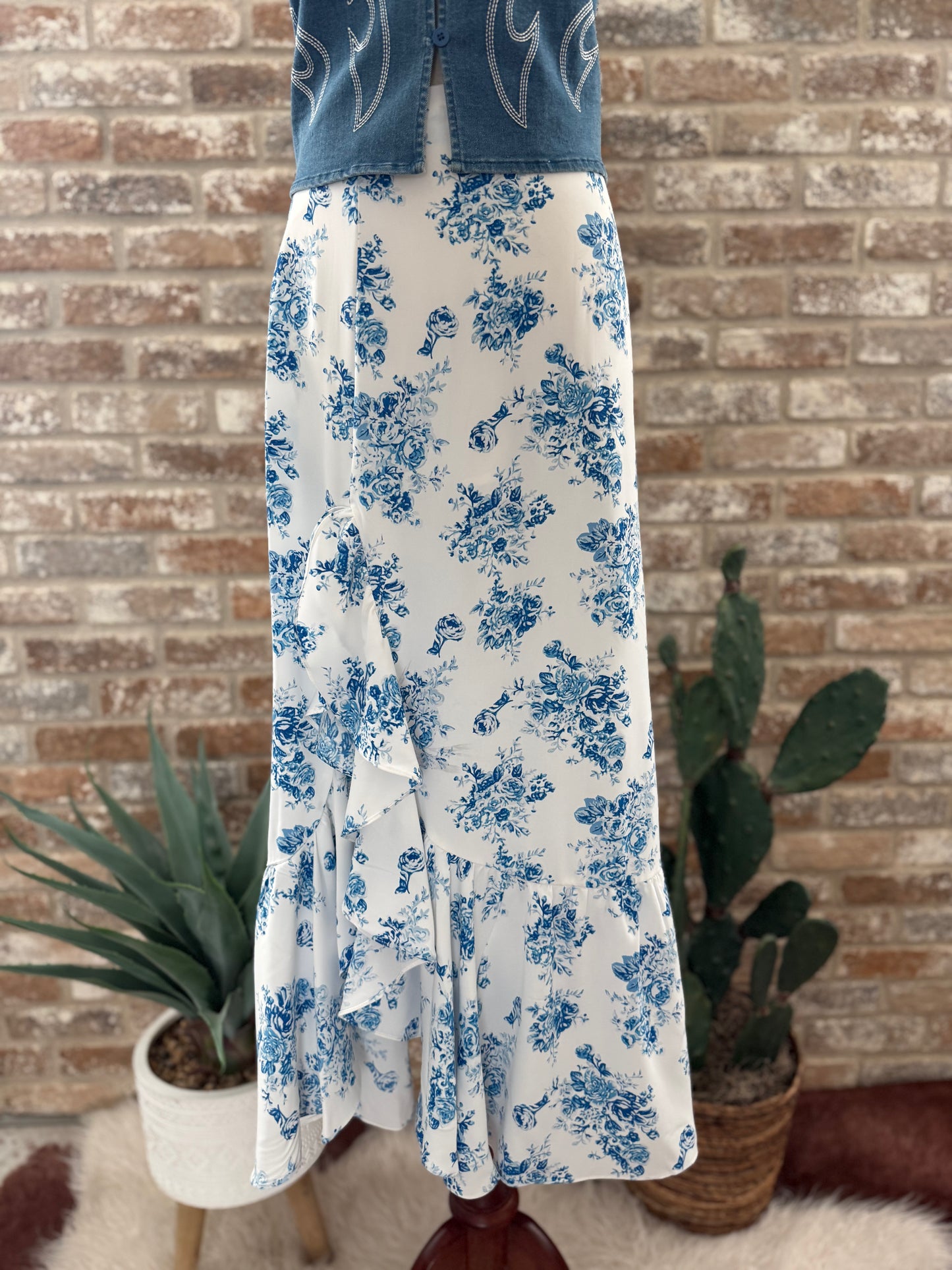 La Vie Ruffle Split Maxi Skirt