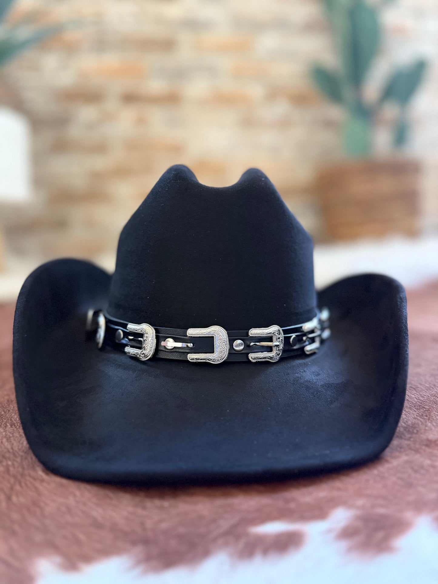 Carin Ridge Top Hat
