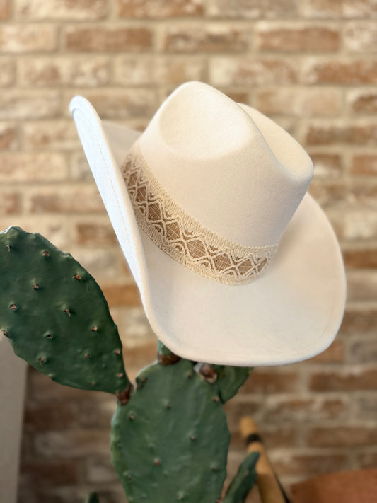 La Dama Hat