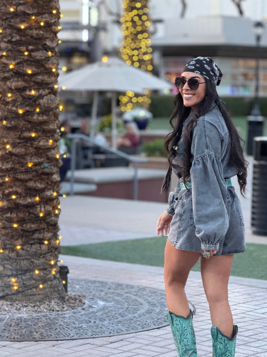 THE CINDY BALLOON SLEEVED  DENIM ROMPER