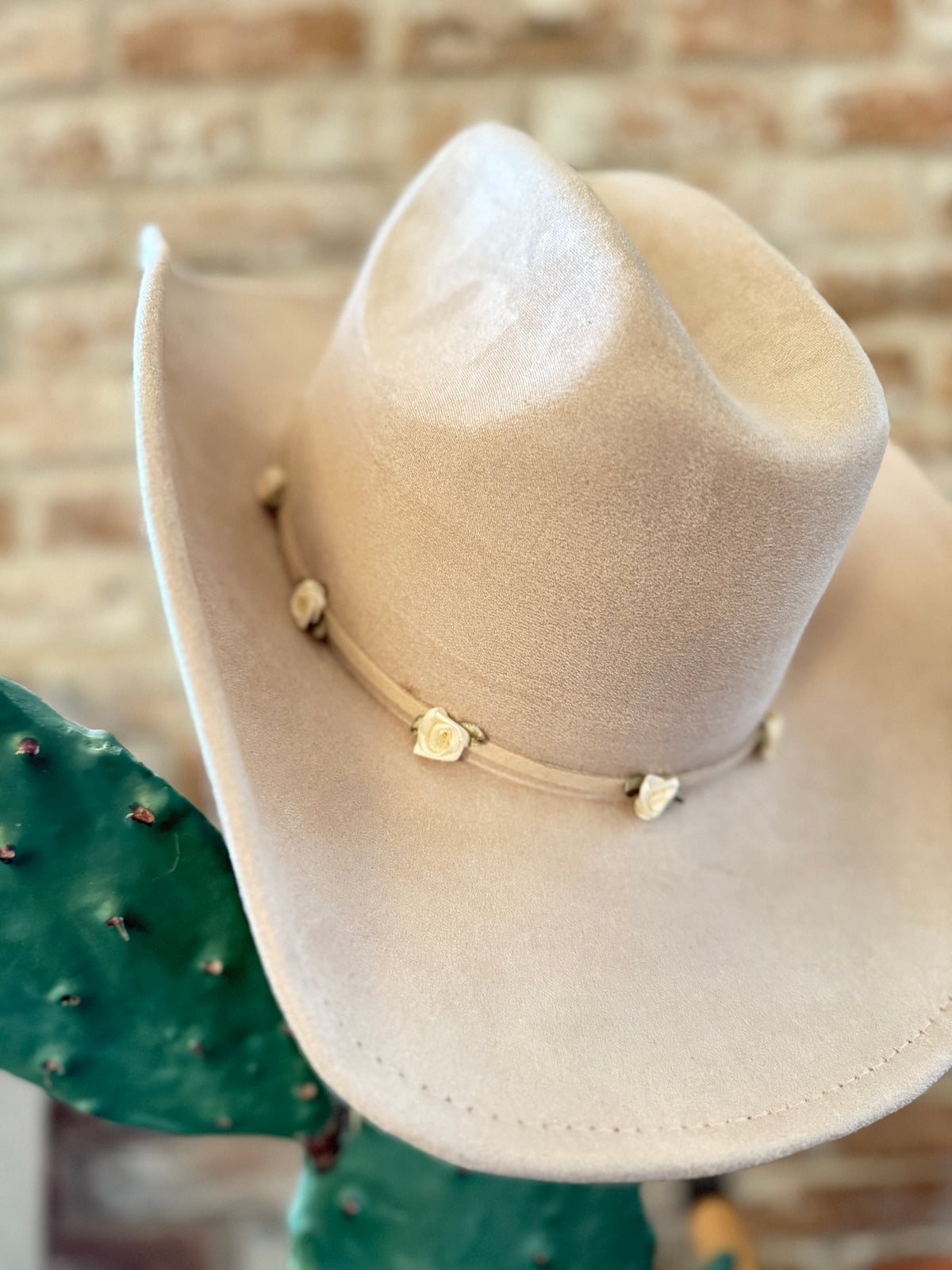 como la flor rancher hat Como La Flor Ridge Hat – Saddle Up Vaquera main image 3