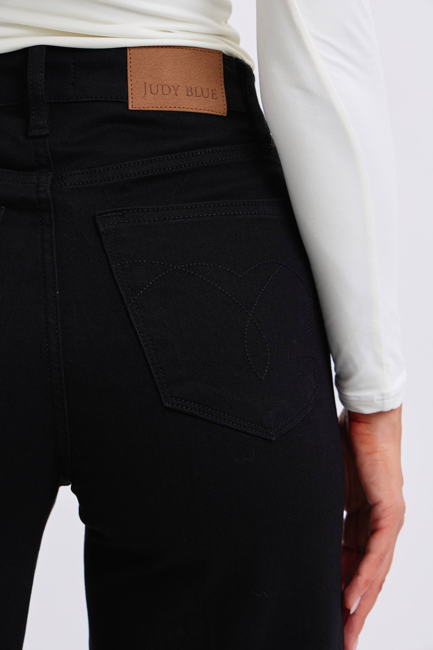 The  Retro Vaquera Wide Leg Cuffed Jeans