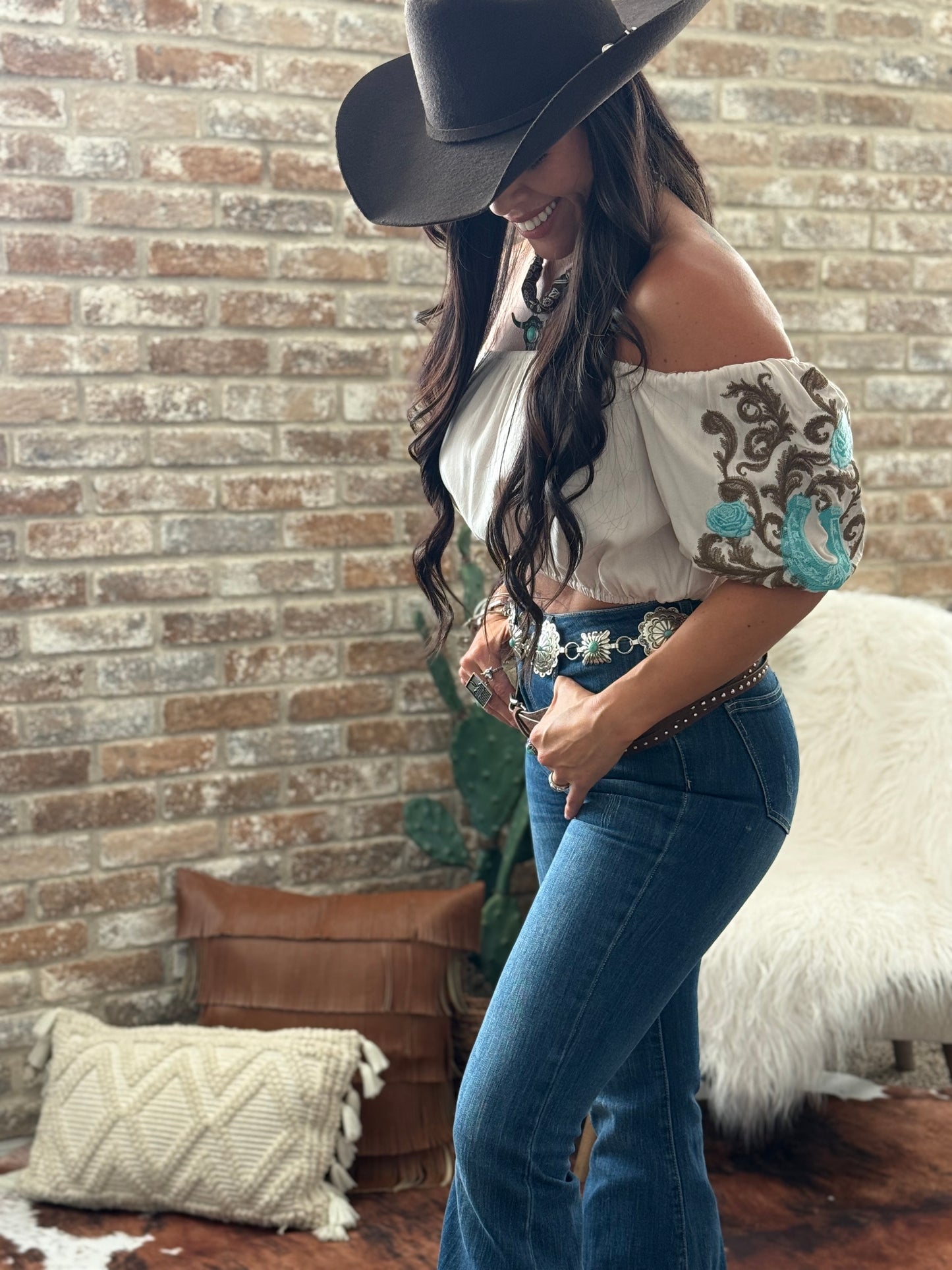 La Buena Suerte Boot Stitch Embroidered Crop Top