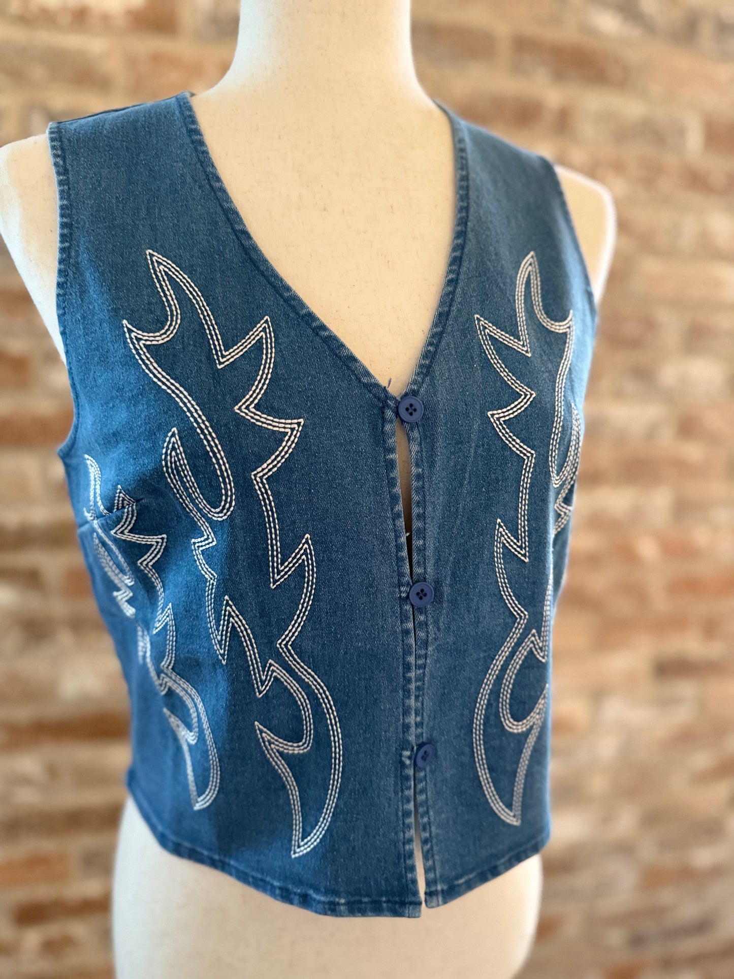 ARACELI DENIM EMBROIDERY  VEST